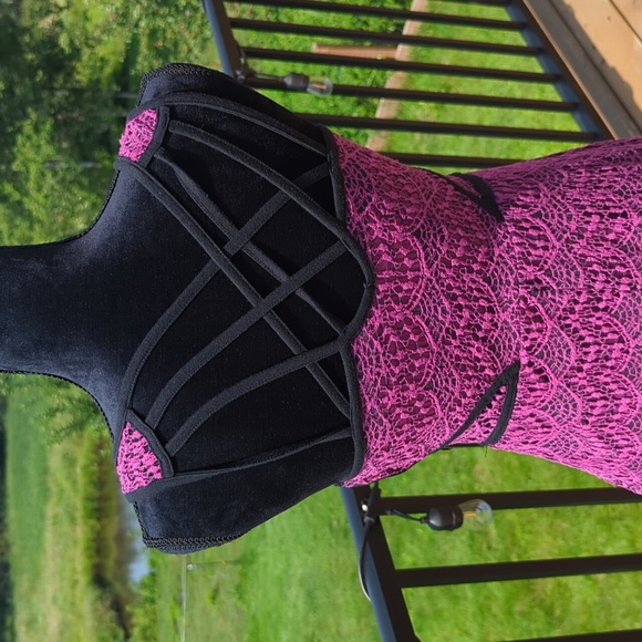 Geometric Textured Dress - Picture 4 of 7